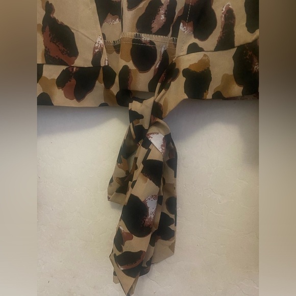 ‼️Leopard print top‼️ - Picture 7 of 10